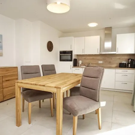 Rex Rugia Fewo12-1 Mit Schwimmbad Und Saunanutzung Im Ahoi-erlebnisbad Sellin * Лоббе